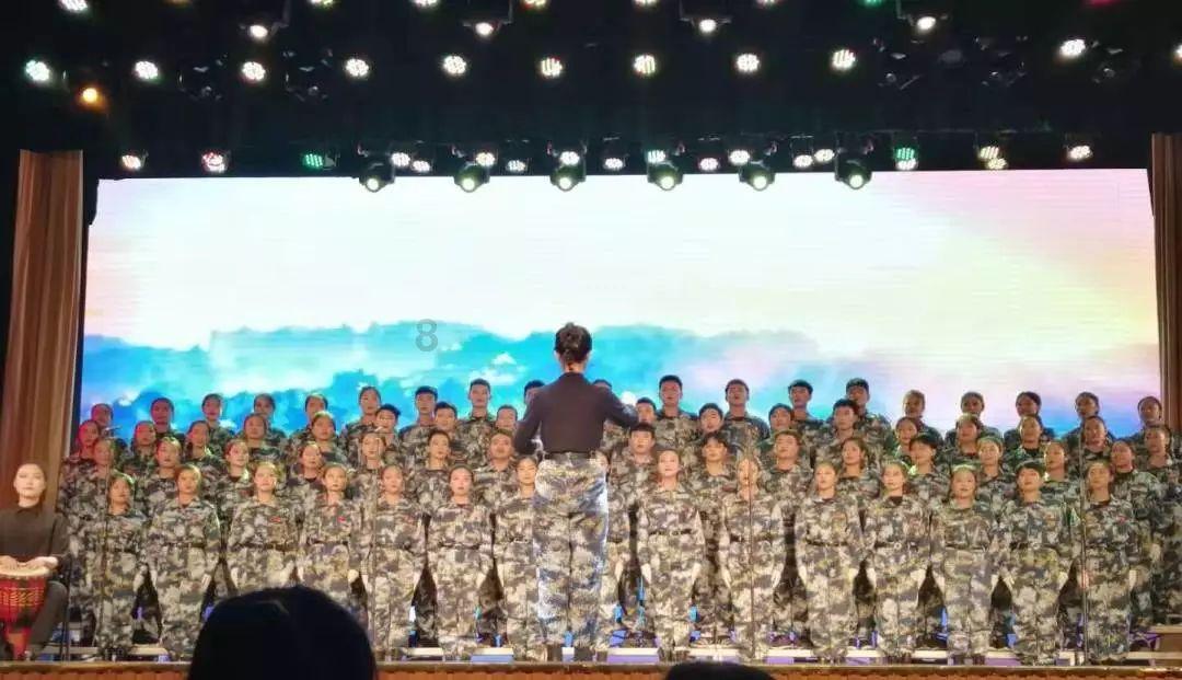 拉丁舞中如何练好双脚力量